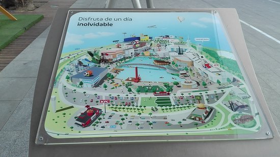 Cuántas plazas de aparcamiento hay en Puerto Venecia