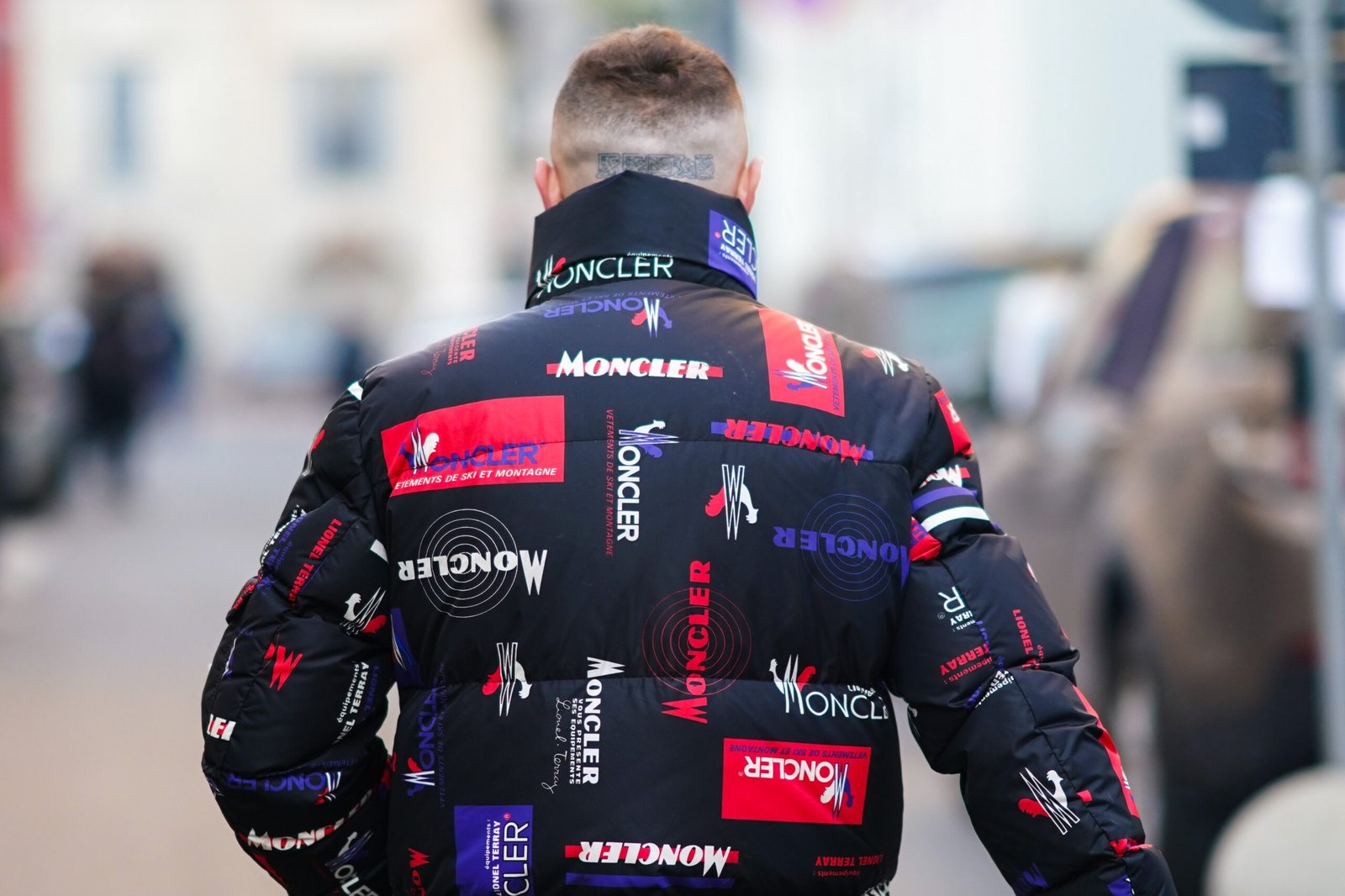 por que la marca moncler es tan cara scaled