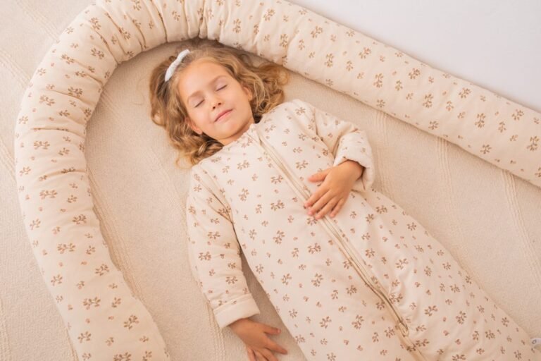 Cómo elegir el mejor saco de dormir para bebé con piernas