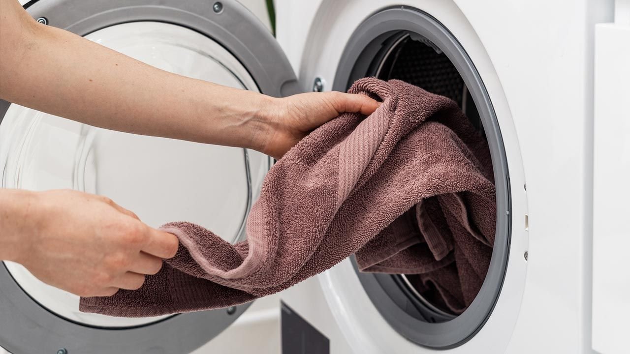 como lavar las toallas para que queden suaves y esponjosas