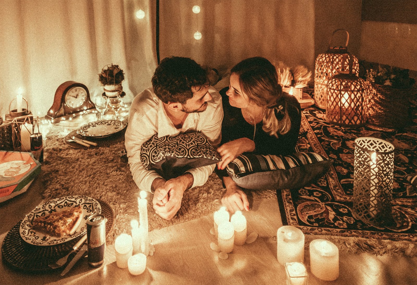 como preparar una cena romantica perfecta para sorprender a tu pareja