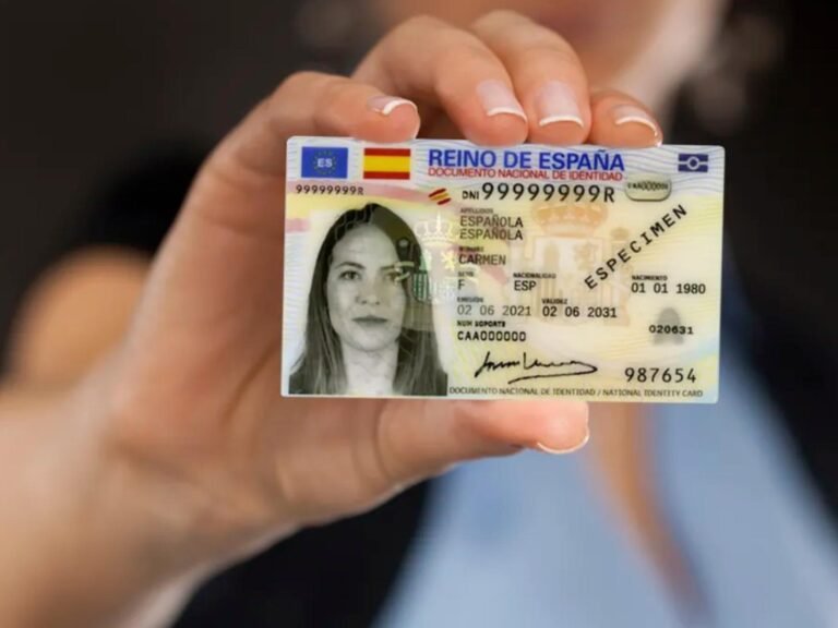 Cómo sacar el DNI por primera vez en España y qué documentos necesito