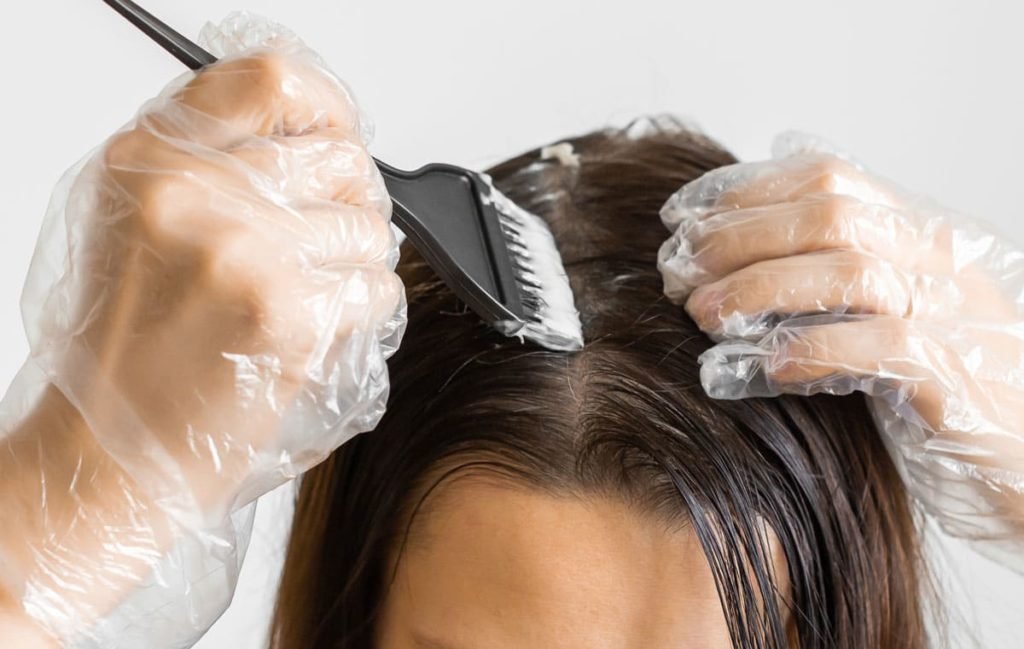 como se hace un bano de color en el cabello guia paso a paso