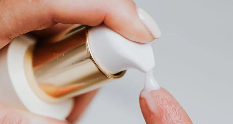 cual es el mejor contorno de ojos recomendado por dermatologos