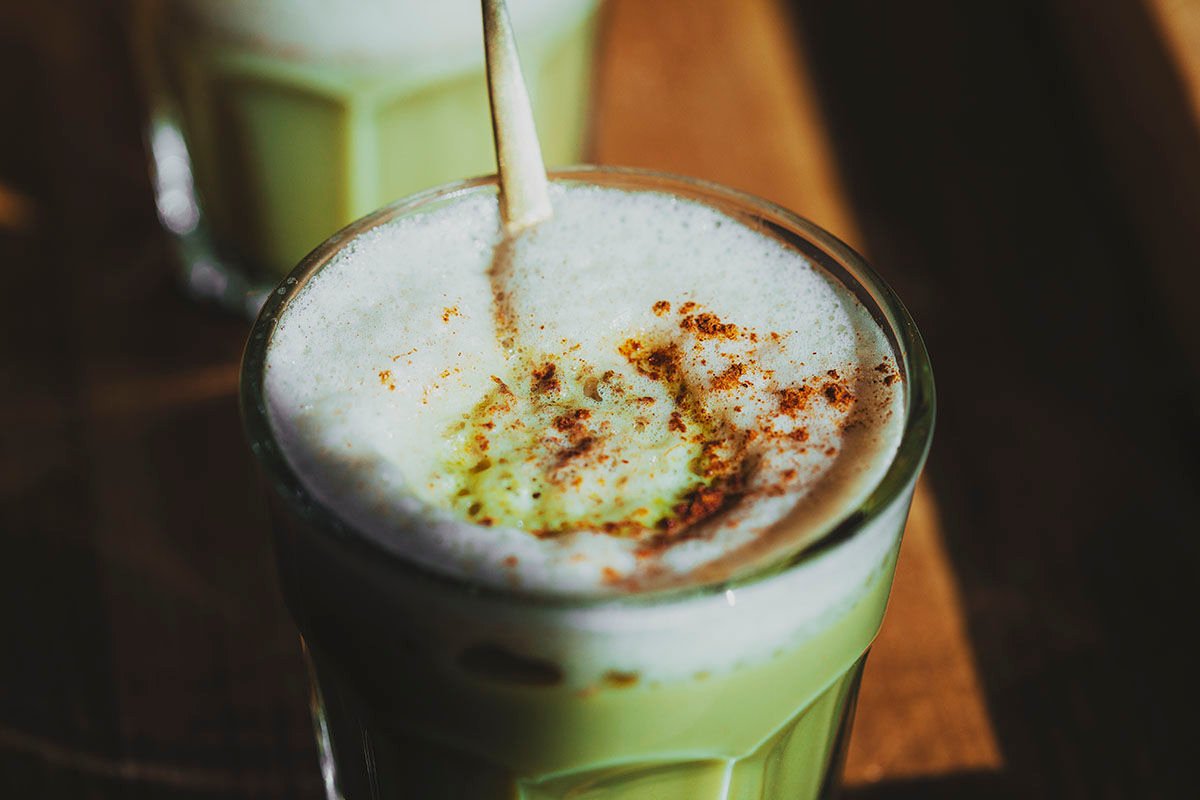 cuales son las propiedades del te matcha combinado con leche