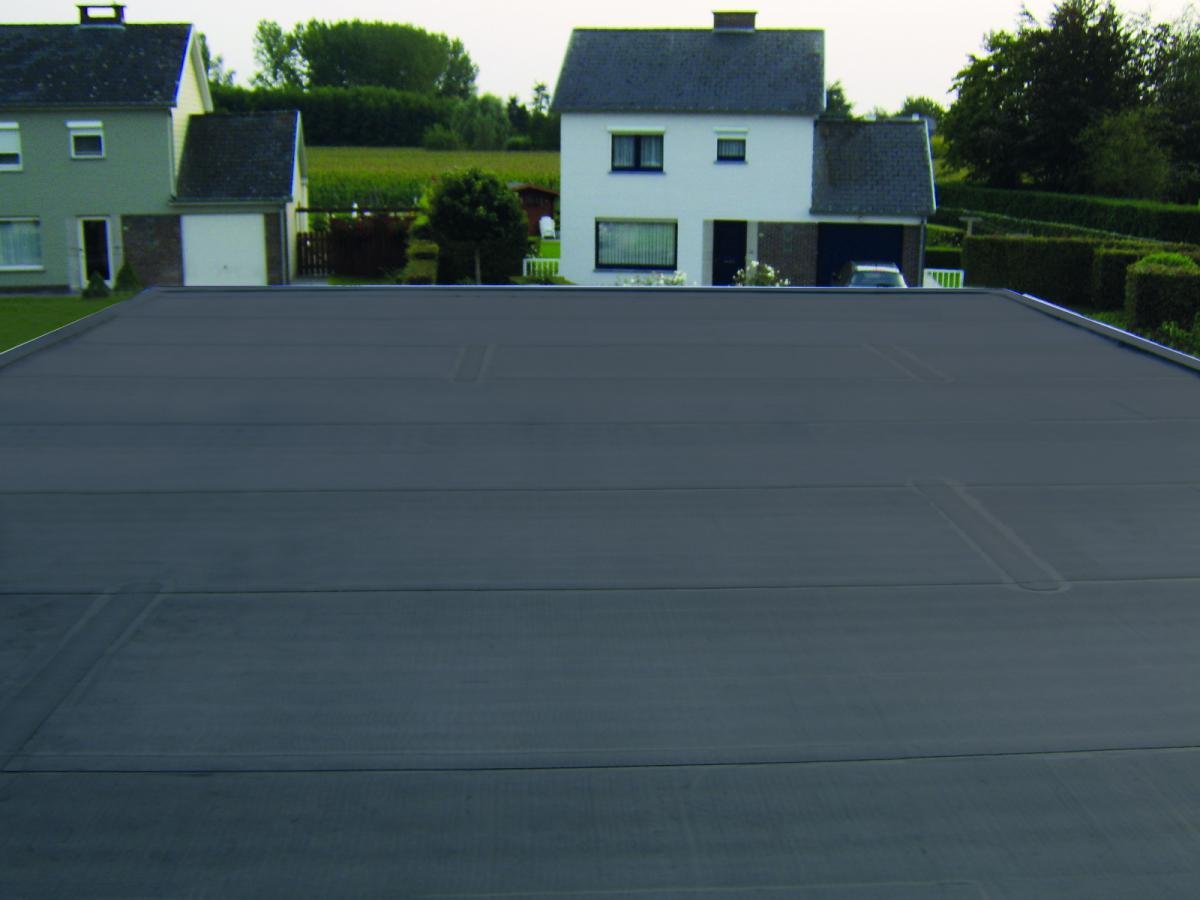 cuanto cuesta poner tela asfaltica en una superficie