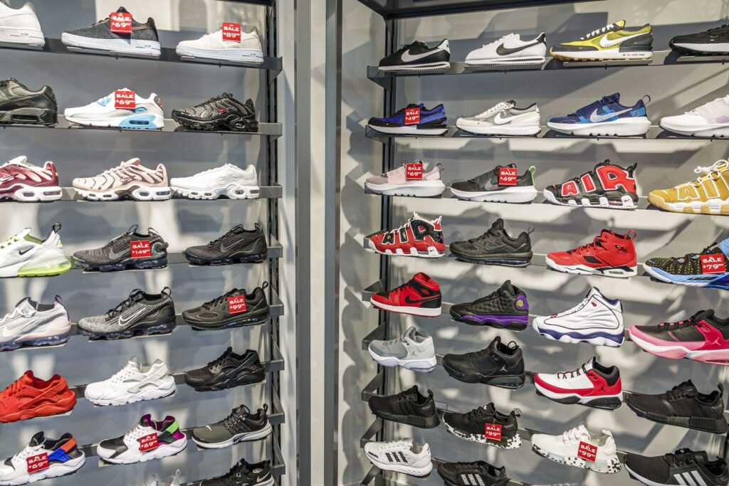 D Nde Encontrar Los Mejores Outlets De Zapatillas En Madrid