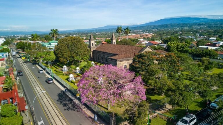 Es caro vivir en Costa Rica para un español que se muda allí
