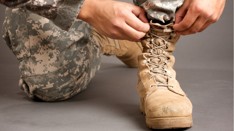 Por qué elegir botas militares para hombres del ejército español