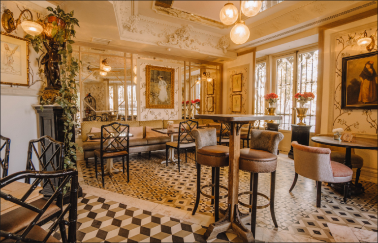 Qué ofrece el Café de Oriente junto al Palacio Real en Madrid