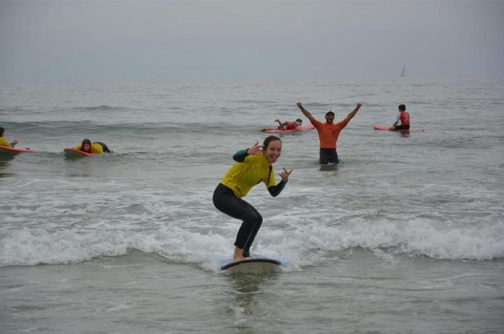 que opciones de clases de surf hay en san sebastian para principiantes