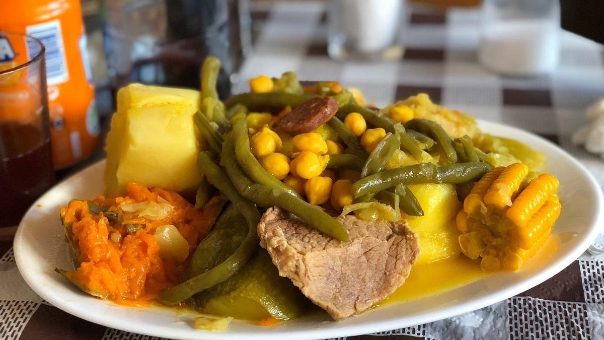 que platos destacan en el santo restaurante de las palmas