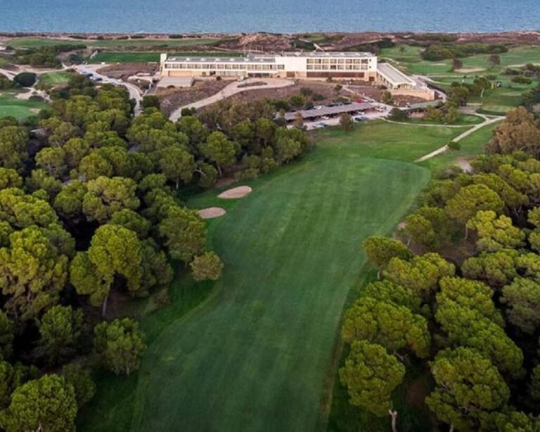 Qué precios y horarios tiene el green fee de El Saler Golf