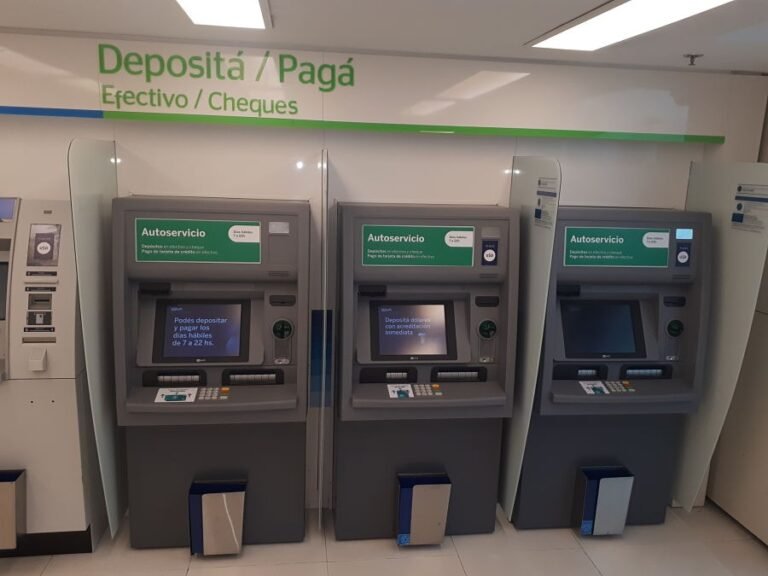 Qué sucursales de BBVA ofrecen servicio de caja en mi ciudad