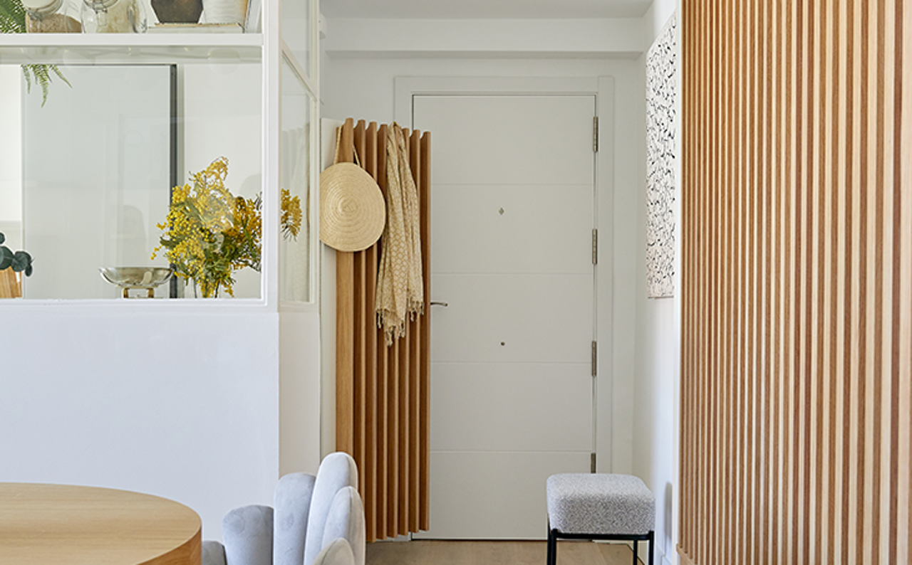 que tipos de percheros de pared ofrece zara home y como se utilizan