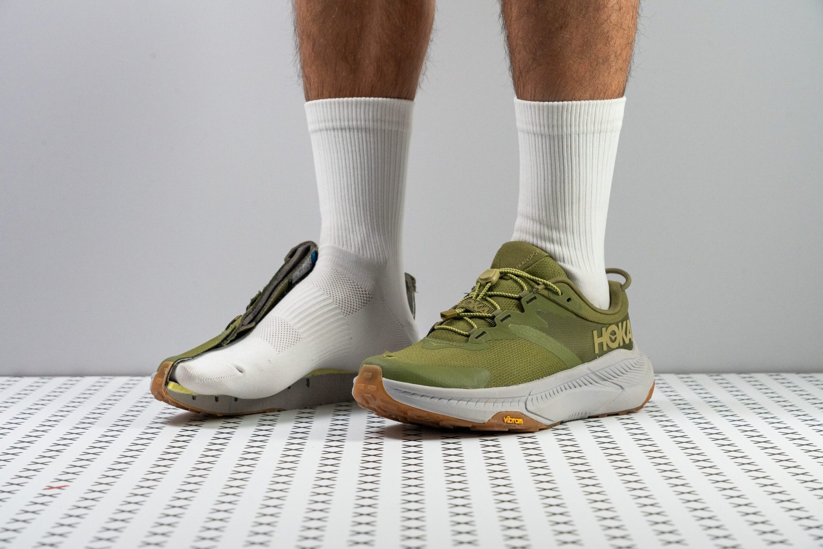 que zapatillas con buena amortiguacion son ideales para andar largas distancias scaled